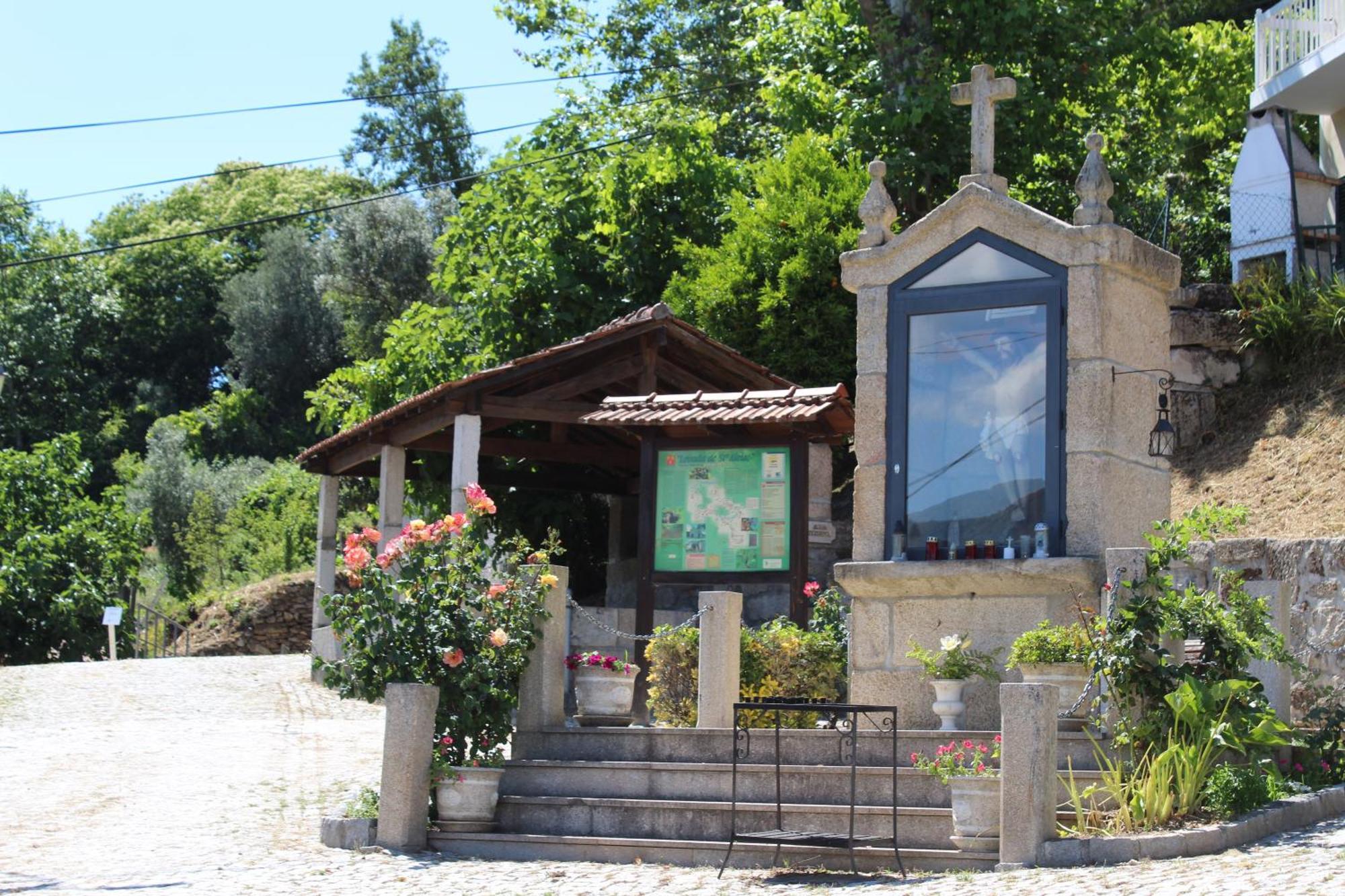 Casas Velhas Vila Santo Aleixo de Alem Tamega Exterior foto